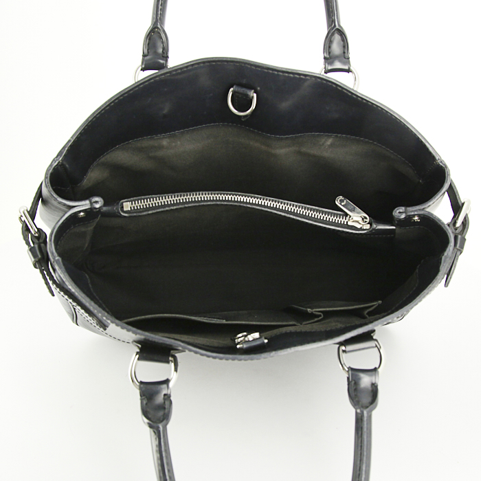 Sac à main Louis Vuitton Passy petit modèle en cuir épi noir - Detail D2