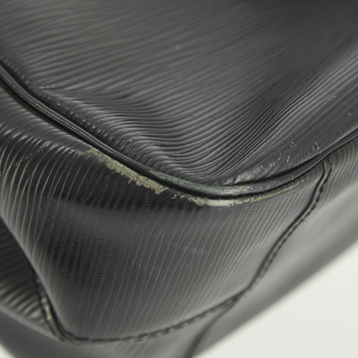 Louis Vuitton Passy small model handbag in black epi leather - Detail D4