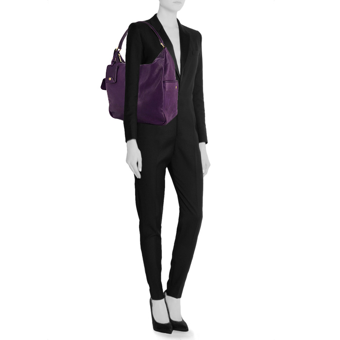 Sac à main Yves Saint Laurent Multy en cuir violet - Detail D1