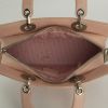 Bolso de mano Dior en cuero cannage color rosa claro - Detail D2 thumbnail