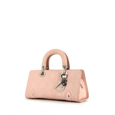 Dior handbag in powder pink leather cannage