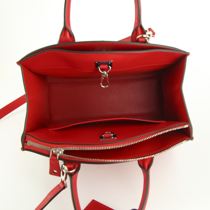 Bolso de mano Louis Vuitton City Steamer modelo pequeño en cuero rojo - Detail D3