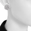 Buccellati earrings for non pierced ears in white gold - Detail D1 thumbnail