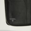 Portefeuille Chanel 2.55 en cuir noir et blanc - Detail D3 thumbnail