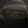 Shopping bag Chanel Grand Shopping in pelle martellata e trapuntata marrone - Detail D3 thumbnail