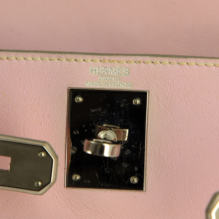 Hermes Kelly 28 cm handbag in varnished pink Swift leather - Detail D4