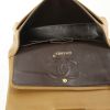 Bolso de mano Chanel Timeless en cuero acolchado color oro - Detail D3 thumbnail