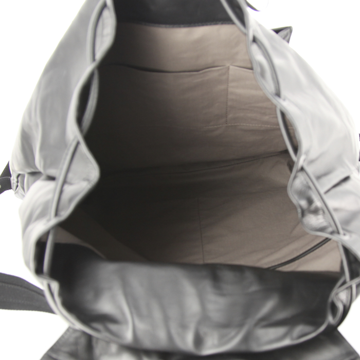 Zaino Bottega Veneta in pelle nera e pelle intrecciata nera - Detail D2
