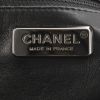 Chanel handbag in black grained leather - Detail D3 thumbnail