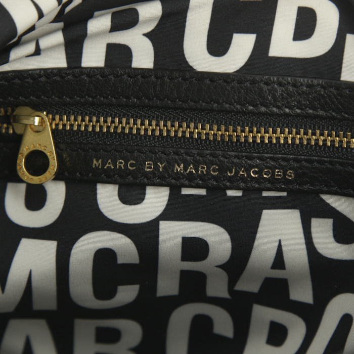 Sac bandoulière Marc Jacobs en cuir noir - Detail D3