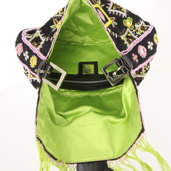 Sac à main Fendi Baguette en tissu noir rose et vert et cuir noir - Detail D2