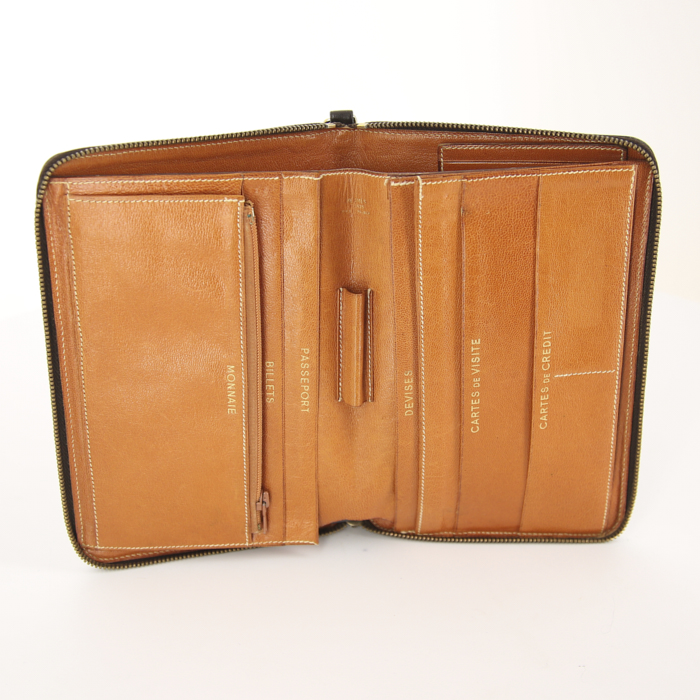 Hermes wallet in brown box leather - Detail D2