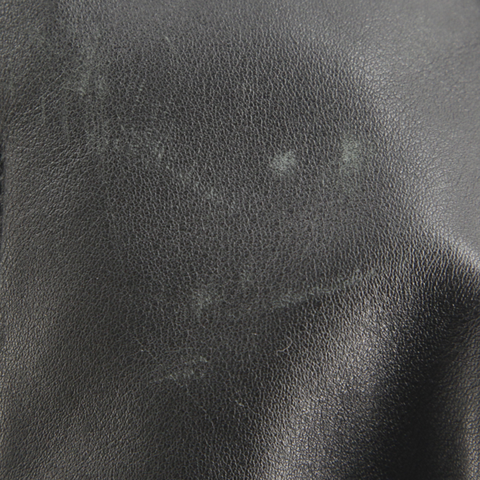 Sac à main Dior en cuir noir - Detail D4