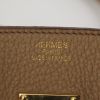 Sac à main Hermes Birkin Shoulder en cuir togo beige argile - Detail D3 thumbnail