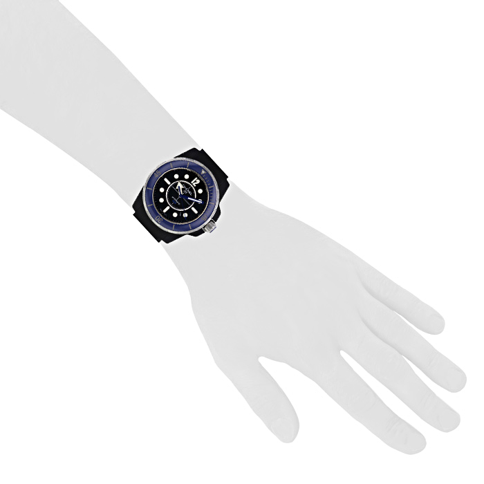 Chanel J12 watch in black ceramic Circa 2010 - Detail D1
