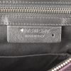Borsa a tracolla Givenchy Pandora in pelle martellata viola Raisin - Detail D3 thumbnail