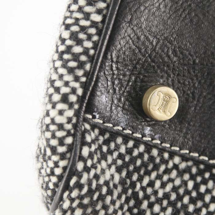 Bolso de mano Celine en tweed negro y blanco y cuero negro - Detail D4