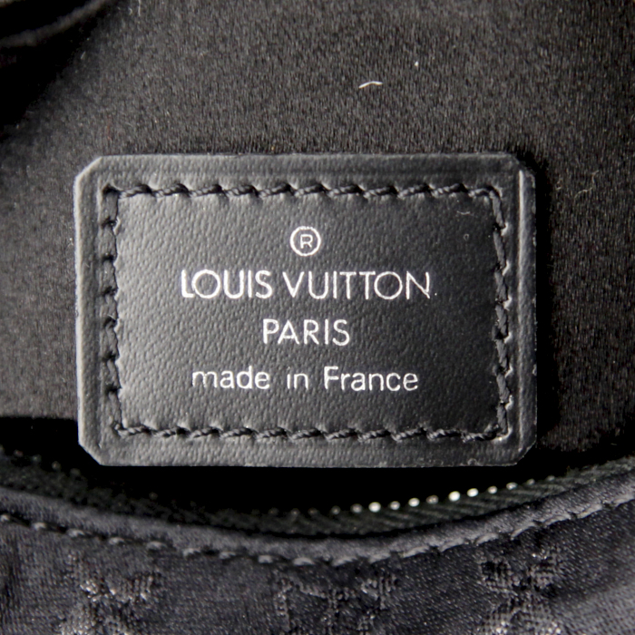 Louis Vuitton Boulogne handbag in black satin and black leather - Detail D3