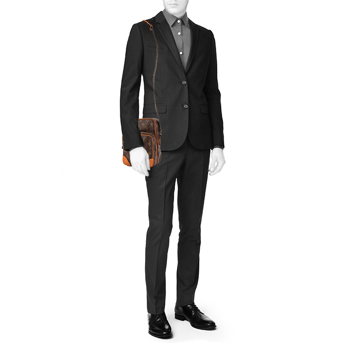 Louis Vuitton Amazone messenger bag in brown monogram canvas and natural leather - Detail D1