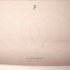Borsa a tracolla Chanel 2.55 Maxi in pelle trapuntata rosa e beige - Detail D4 thumbnail