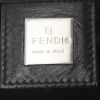 Bolso de mano Fendi Baguette en lona negra y cuero negro - Detail D3 thumbnail