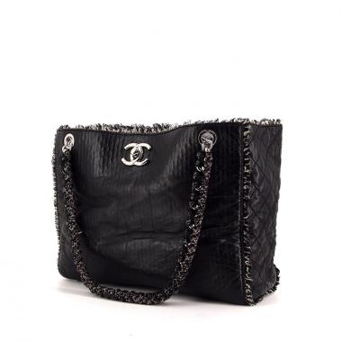Chanel Grand Shopping handbag in black leather
