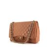 Chanel Timeless jumbo handbag in gold quilted leather - 00pp thumbnail
