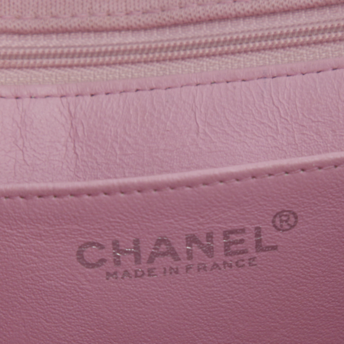 Chanel Timeless handbag in pink jersey canvas - Detail D3