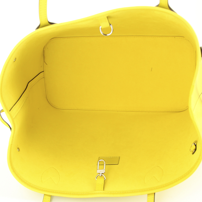 Louis Vuitton Neverfull medium model shopping bag in yellow Lime epi leather - Detail D2