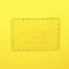 Louis Vuitton Neverfull medium model shopping bag in yellow Lime epi leather - Detail D3 thumbnail