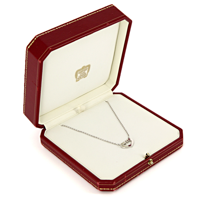 Collier Cartier C de Cartier en or blanc - Detail D2