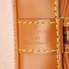 Bolso de mano Louis Vuitton Alma en cuero Epi marrón - Detail D4 thumbnail