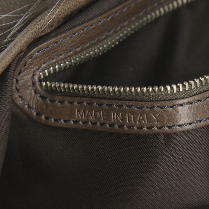 Sac à main Tod's en cuir grainé marron et fourrure marron - Detail D5