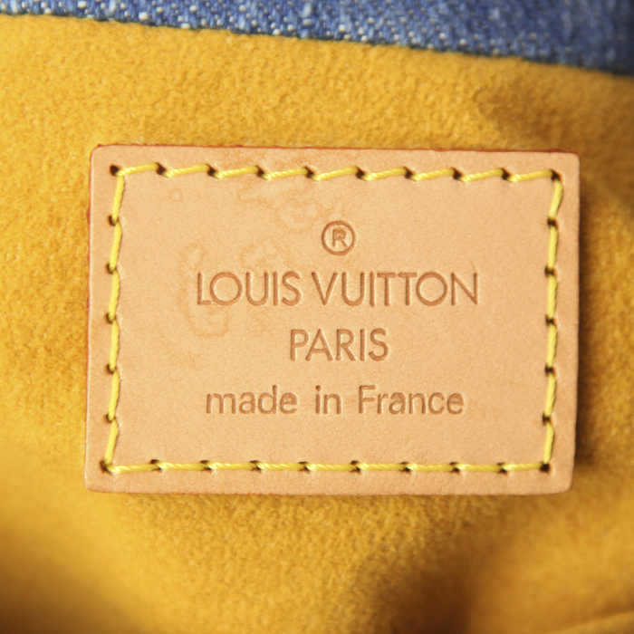 Sac à main Louis Vuitton en toile denim monogrammée et cuir naturel - Detail D3