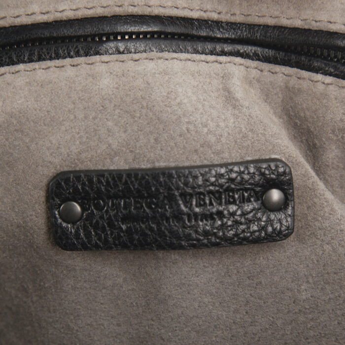 Bottega Veneta Brick handbag in black grained leather and black braided leather - Detail D3