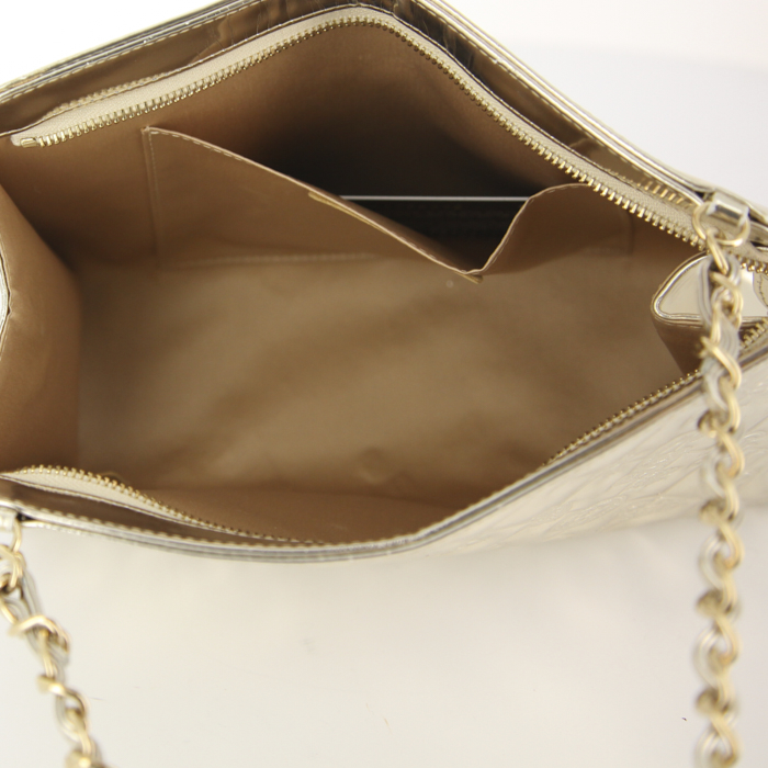 Chanel Chance N°5 handbag in silver quilted leather - Detail D2