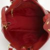Bolso de mano Prada en cuero granulado rojo - Detail D3 thumbnail