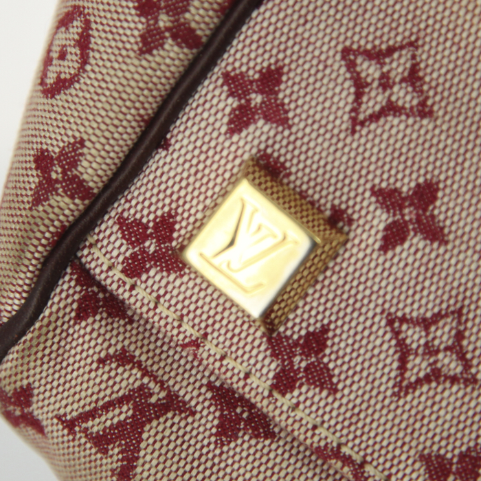 Bolso bandolera Louis Vuitton en lona Monogram color burdeos y cuero color burdeos - Detail D5