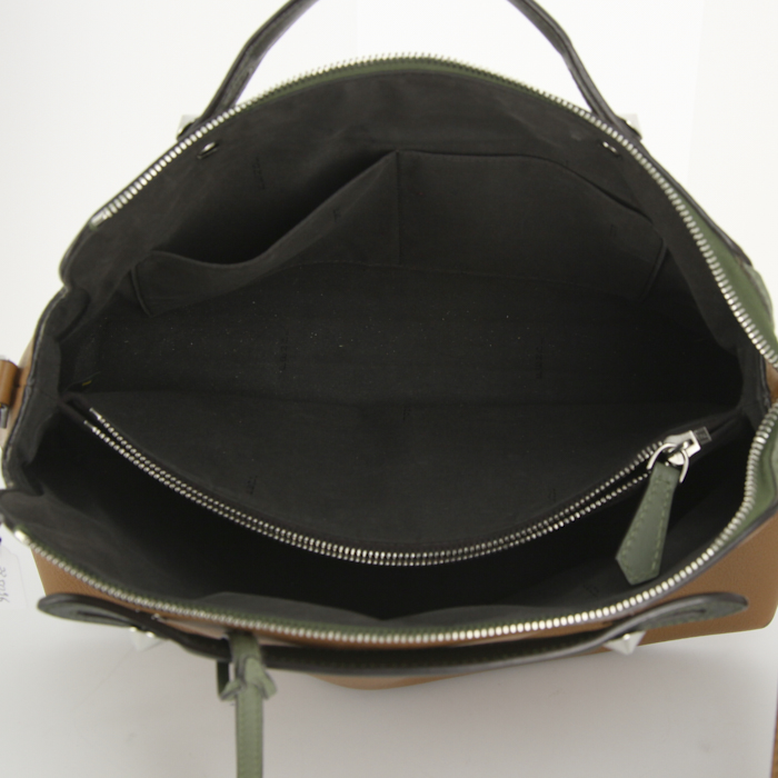 Bolso bandolera Fendi By the way en cuero marrón y caqui - Detail D3