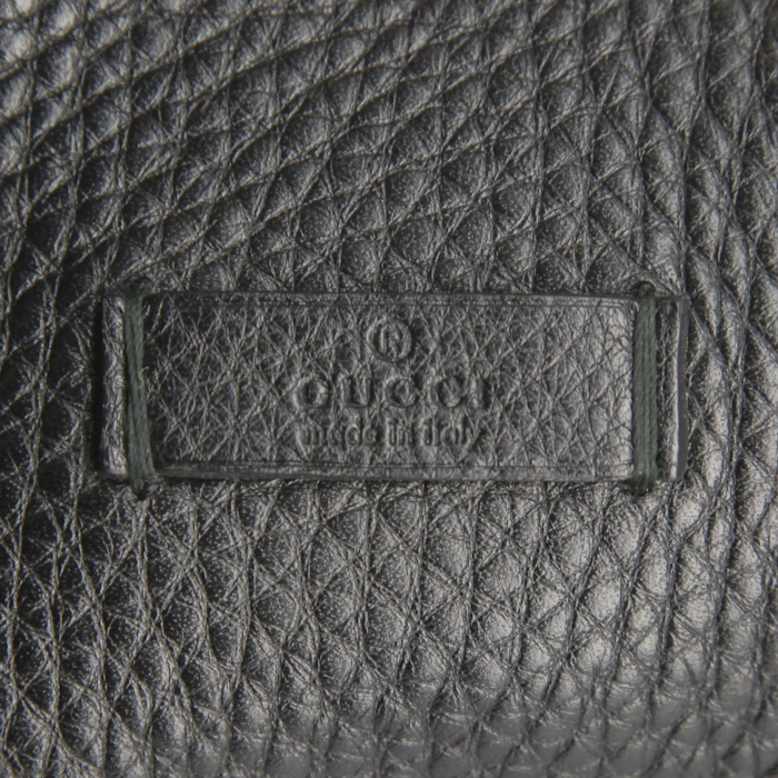 Bolso Cabás Gucci en cuero granulado negro - Detail D3