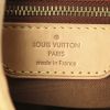 Sac cabas Louis Vuitton Batignolles en toile monogram marron et cuir naturel - Detail D3 thumbnail