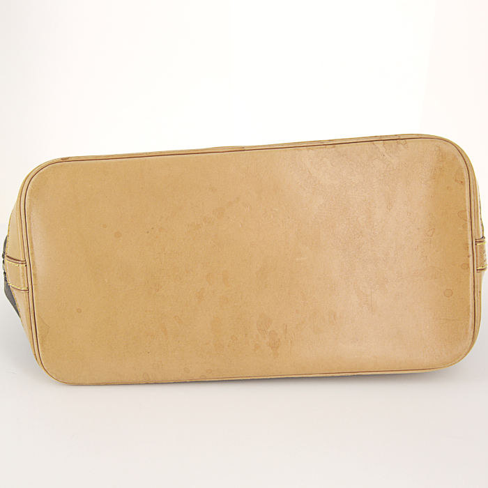 Sac à main Louis Vuitton Alma en toile monogram enduite et cuir naturel - Detail D4