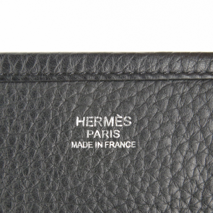 Hermes Evelyne shoulder bag in black togo leather - Detail D3