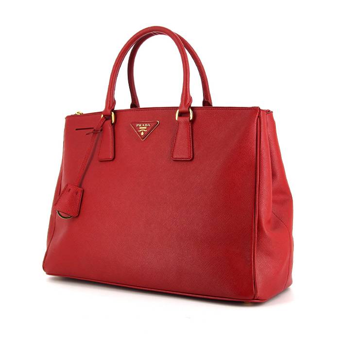 Leather handbag Prada Red in Leather - 41193867