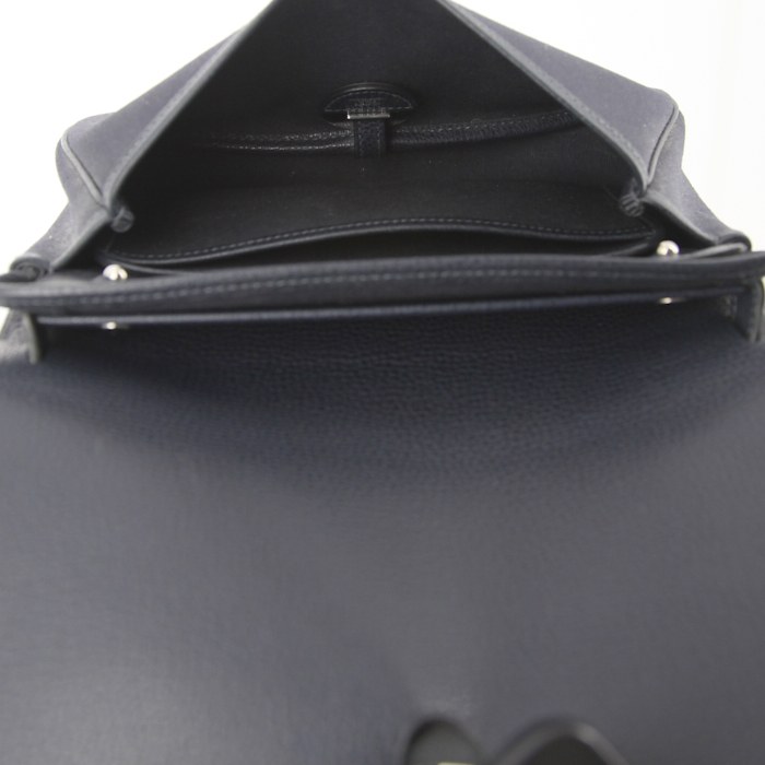 Bolso de mano Hermes en cuero taurillon clémence azul marino y ante azul marino - Detail D2