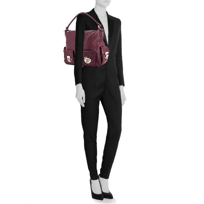 Marc Jacobs bag worn on the shoulder or carried in the hand in purple leather - Detail D1