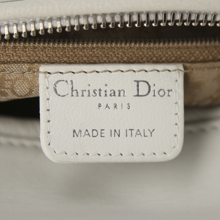 Dior Lady Dior medium model handbag in white leather cannage - Detail D4
