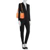 Borsa a tracolla Hermès Constance Elan in pelle Swift arancione - Detail D2 thumbnail