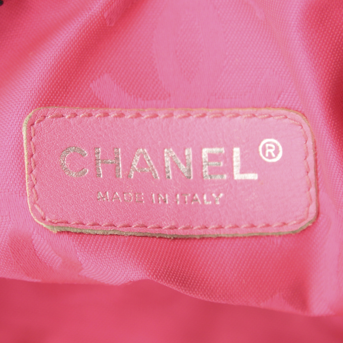 Sac porté épaule ou main Chanel Cambon en cuir matelassé noir - Detail D3