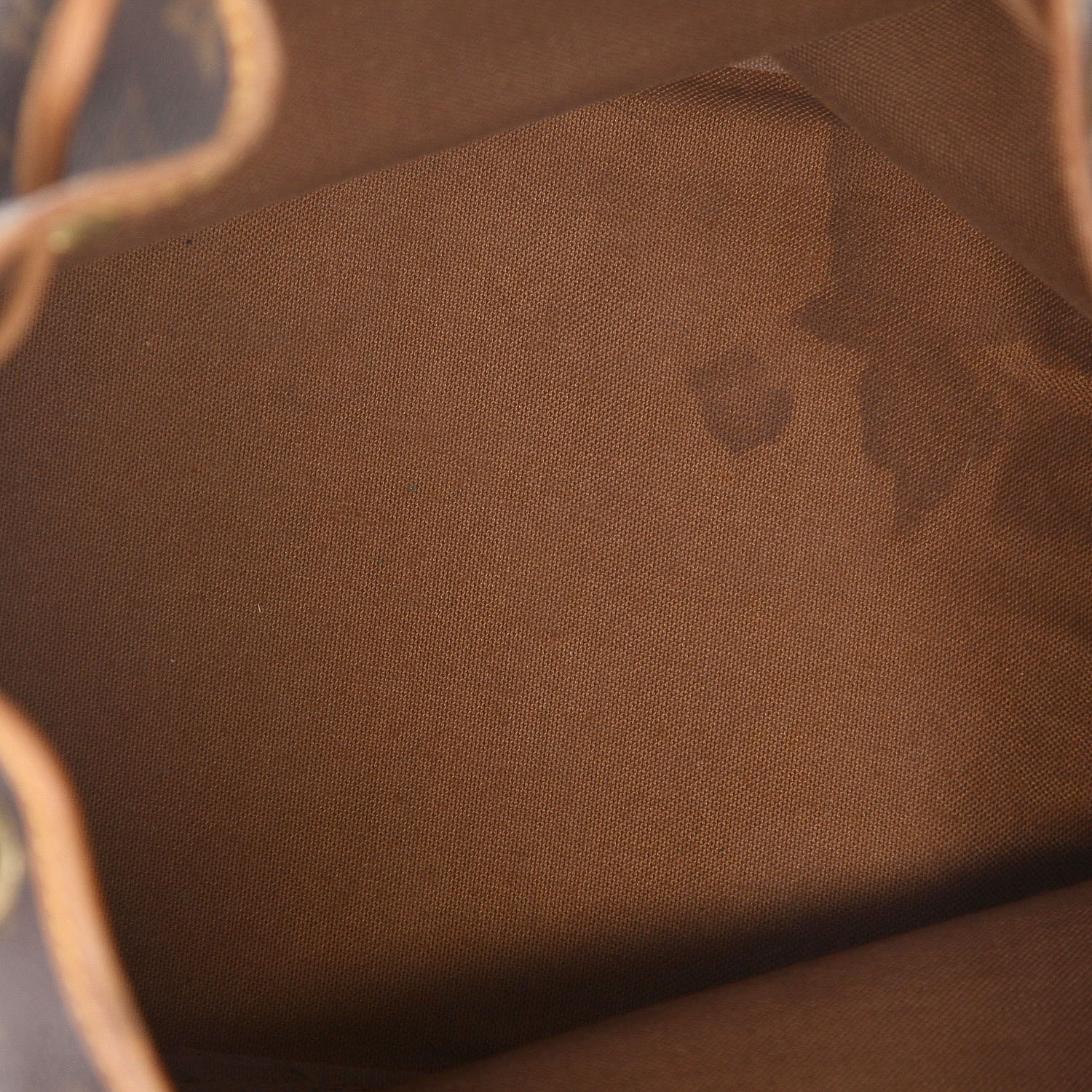 Borsa Louis Vuitton  Petit Noé in tela monogram marrone e pelle naturale - Detail D3